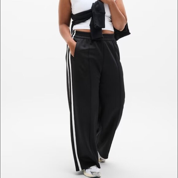 Athleta Tempo Mid Rise Wide Leg Track Pant Color Black/White - Picture 4 of 4